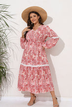 Load image into Gallery viewer, Plus Size Spliced Lace Surplice Balloon Sleeve Maxi Dress